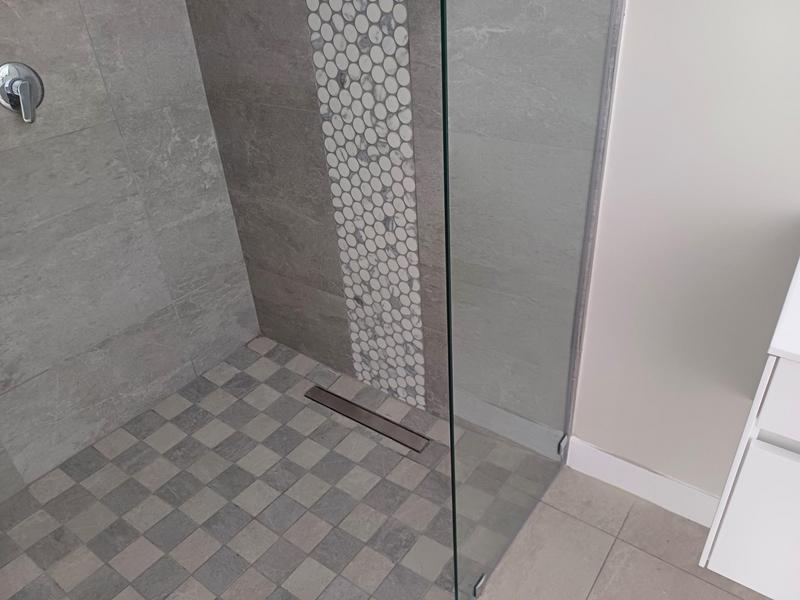 To Let 4 Bedroom Property for Rent in Somerset West Western Cape